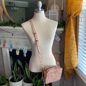 Madewell | Transport Camera Bag | Toffee Multi